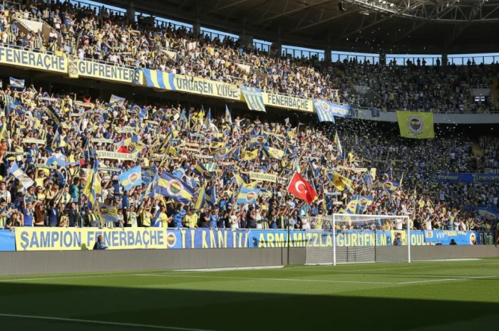 Fenerbahçe, Kadın ve Çocuk Taraftarlara Ücretsiz Bilet İmkanı Sunuyor